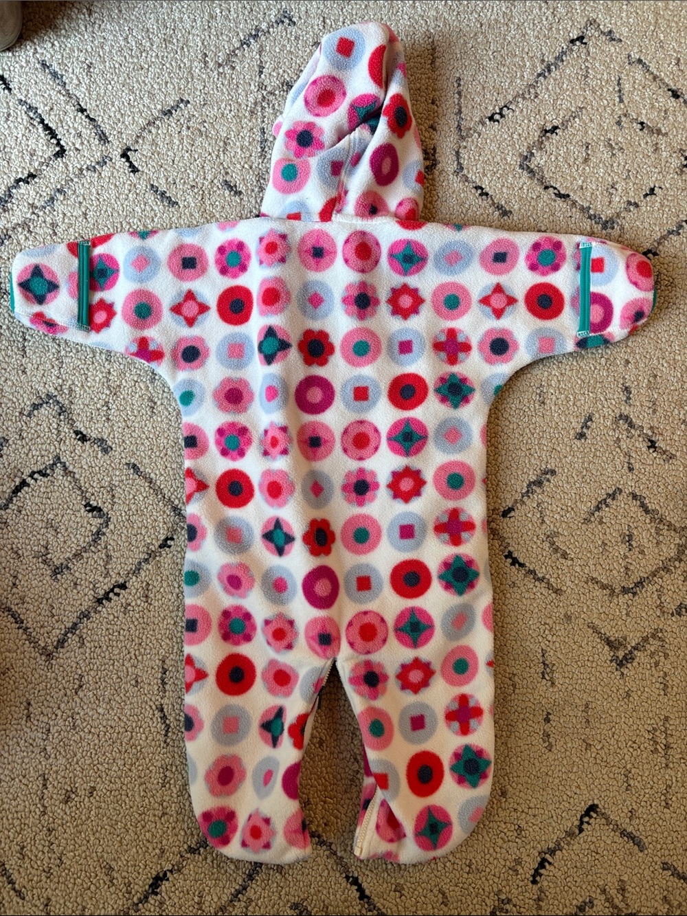 Patagonia Baby Fleece Bunting Suit 6M Pink Geo Print Hooded NWOT - Picture 3 of 3